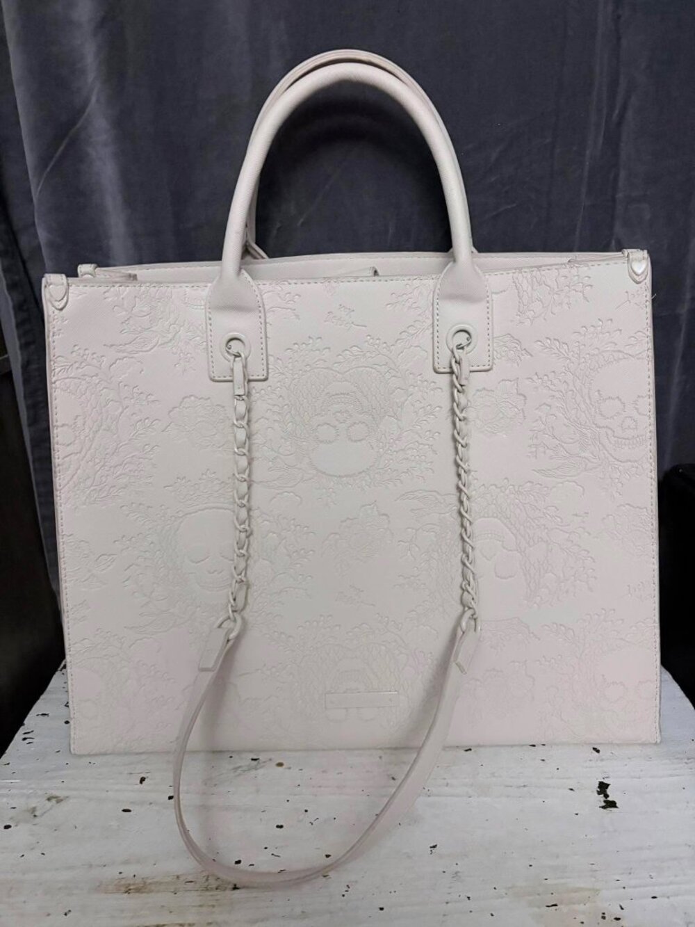 BETSEY JOHNSON EMBOSSED SKULL SATCHEL TOTE SHOULDER AND HANDLES WHITE - Picture 2 of 8